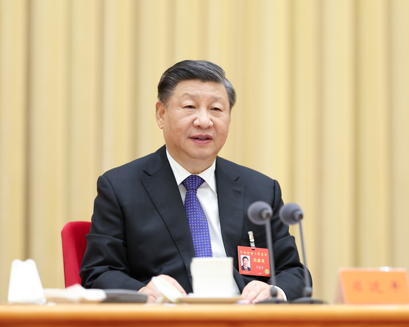12月15日至16日，中央經(jīng)濟工作會議在北京舉行。中共中央總書記、國家主席、中央軍委主席習(xí)近平出席會議并發(fā)表重要講話。新華社記者鞠鵬攝